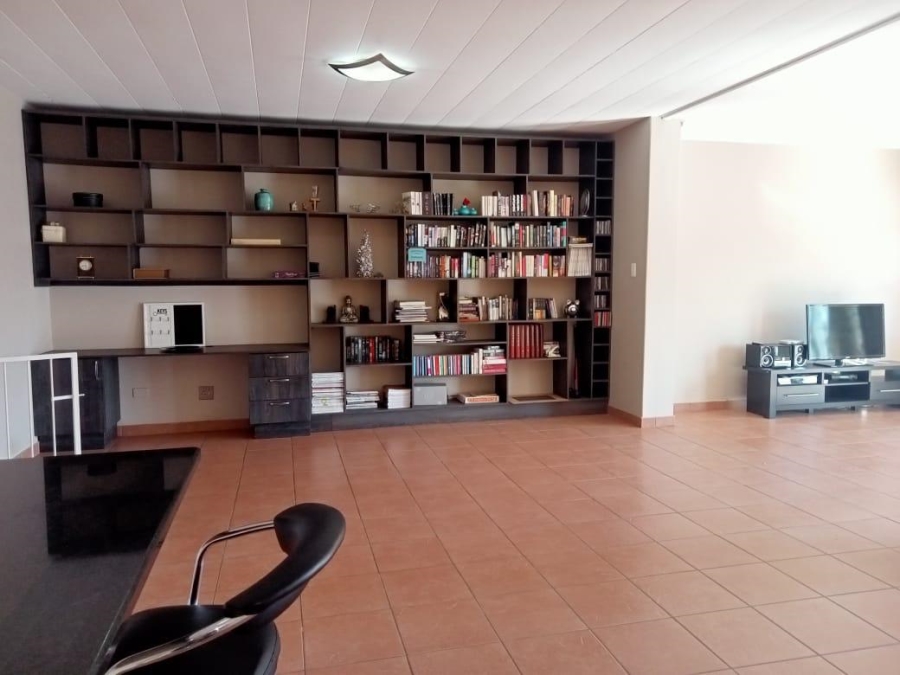 2 Bedroom Property for Sale in Huttenheights KwaZulu-Natal