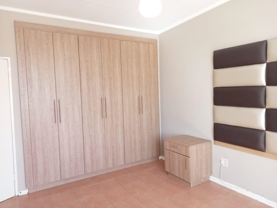 2 Bedroom Property for Sale in Huttenheights KwaZulu-Natal