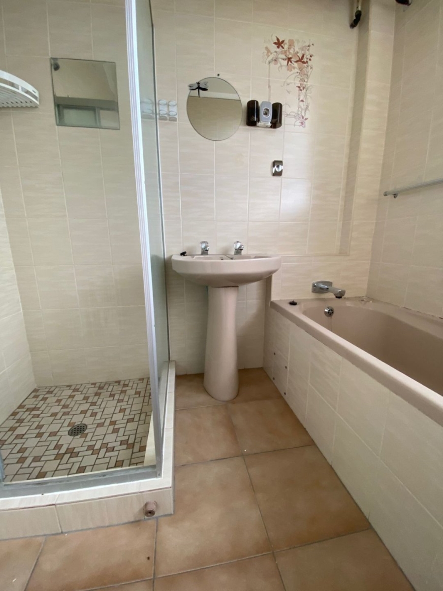 To Let 2 Bedroom Property for Rent in Amanzimtoti KwaZulu-Natal