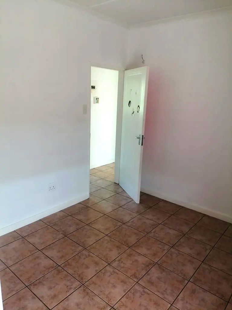 To Let 3 Bedroom Property for Rent in Westgate KwaZulu-Natal