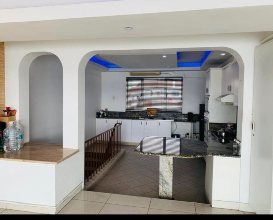 2 Bedroom Property for Sale in Durban Central KwaZulu-Natal