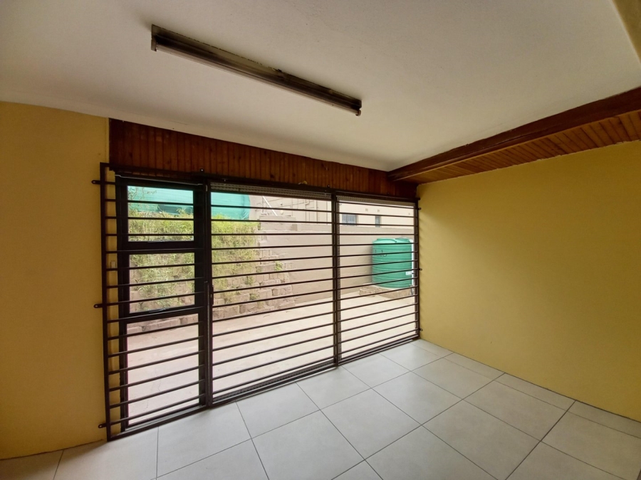 To Let 2 Bedroom Property for Rent in Stanger Manor KwaZulu-Natal
