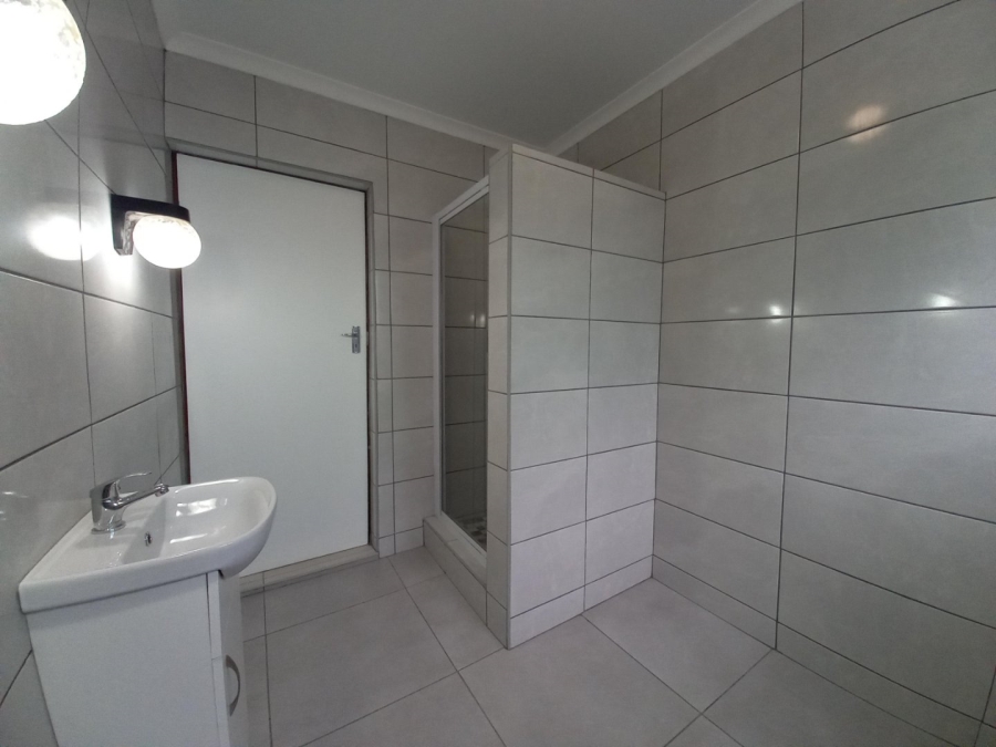 To Let 2 Bedroom Property for Rent in Stanger Manor KwaZulu-Natal