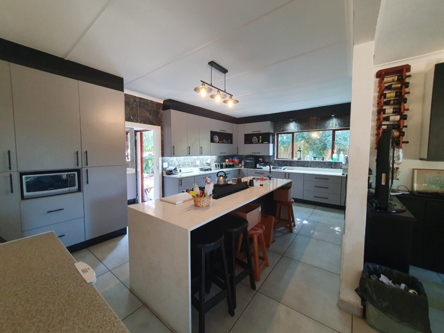 5 Bedroom Property for Sale in Southbroom KwaZulu-Natal
