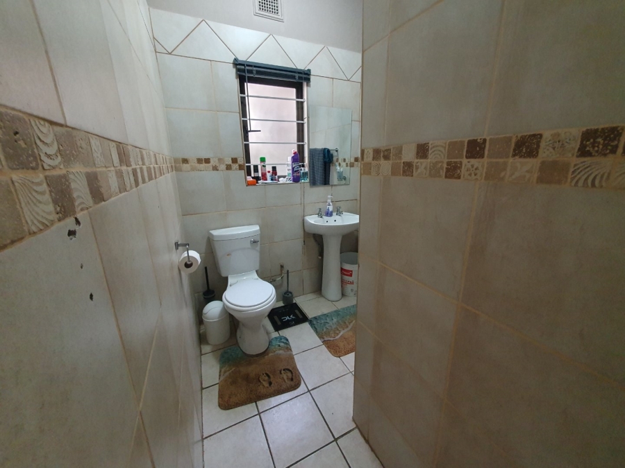 3 Bedroom Property for Sale in Glenmore KwaZulu-Natal