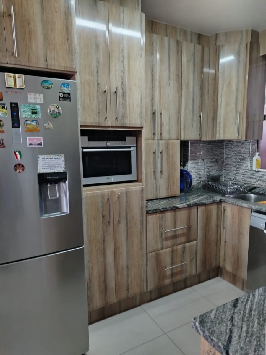 2 Bedroom Property for Sale in North Beach KwaZulu-Natal