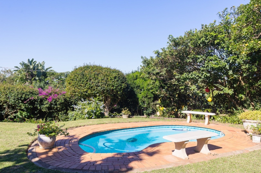 3 Bedroom Property for Sale in Umtentweni KwaZulu-Natal