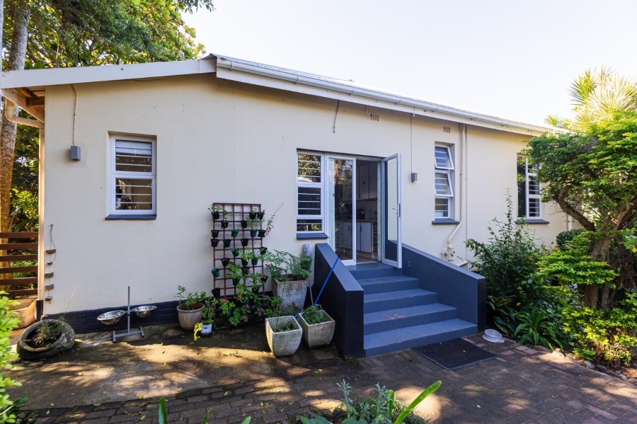 3 Bedroom Property for Sale in Umtentweni KwaZulu-Natal
