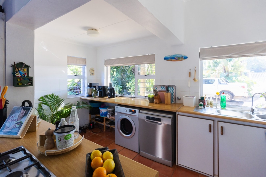 3 Bedroom Property for Sale in Umtentweni KwaZulu-Natal