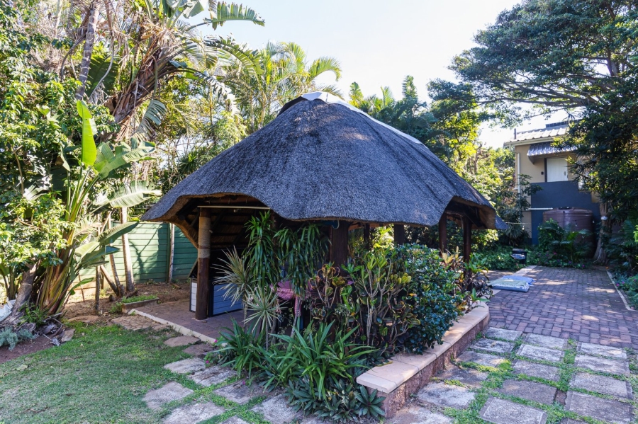 3 Bedroom Property for Sale in Umtentweni KwaZulu-Natal