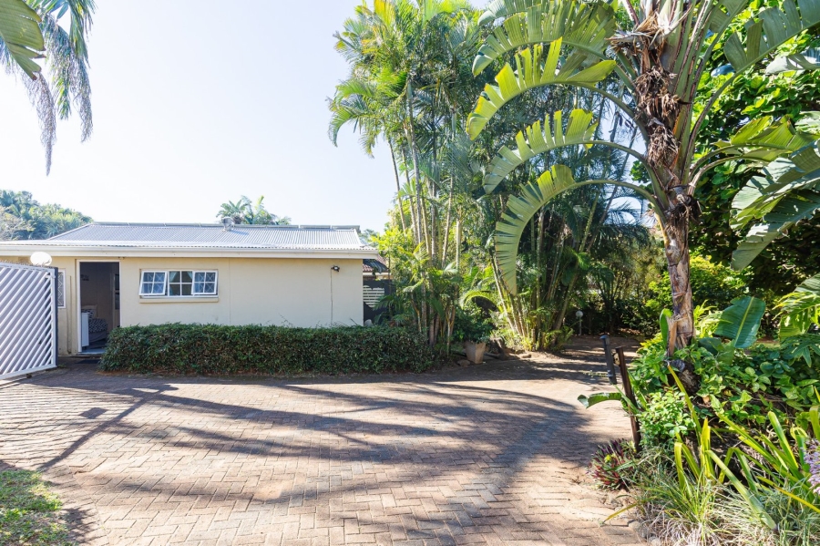 3 Bedroom Property for Sale in Umtentweni KwaZulu-Natal