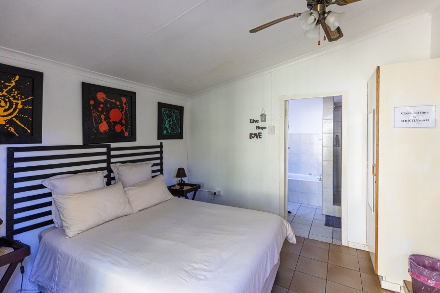 3 Bedroom Property for Sale in Umtentweni KwaZulu-Natal