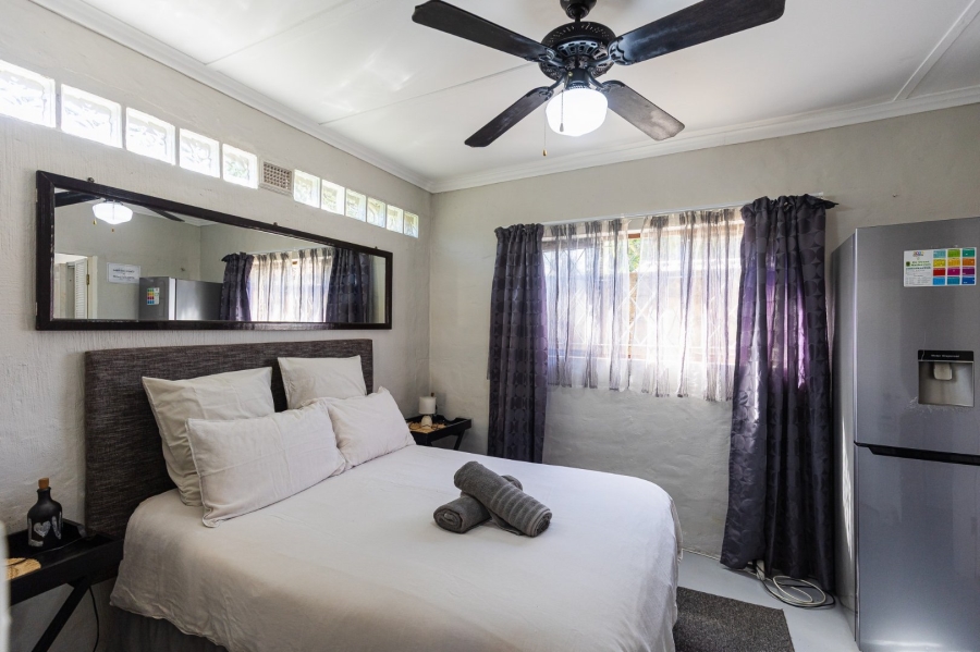 3 Bedroom Property for Sale in Umtentweni KwaZulu-Natal