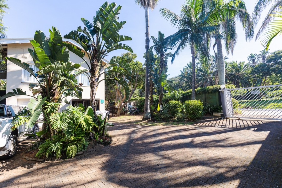 3 Bedroom Property for Sale in Umtentweni KwaZulu-Natal