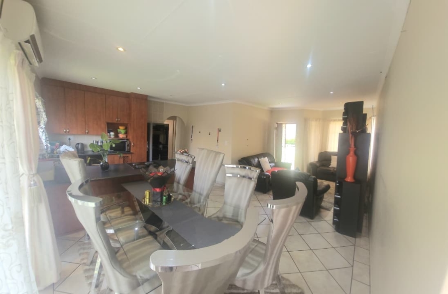 3 Bedroom Property for Sale in Huttenheights KwaZulu-Natal
