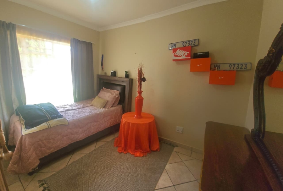 3 Bedroom Property for Sale in Huttenheights KwaZulu-Natal