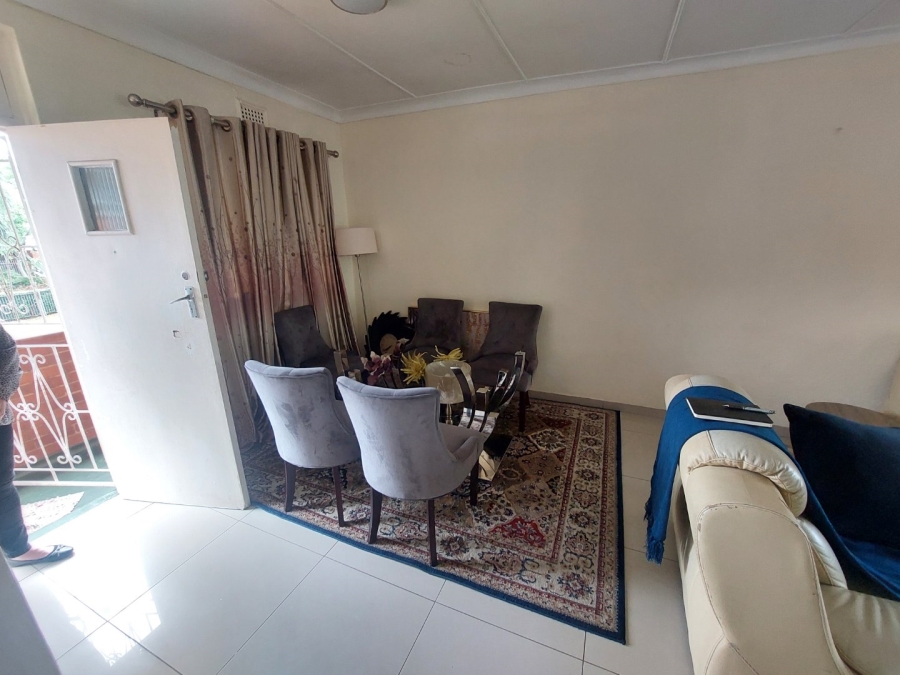 To Let 2 Bedroom Property for Rent in Essenwood KwaZulu-Natal