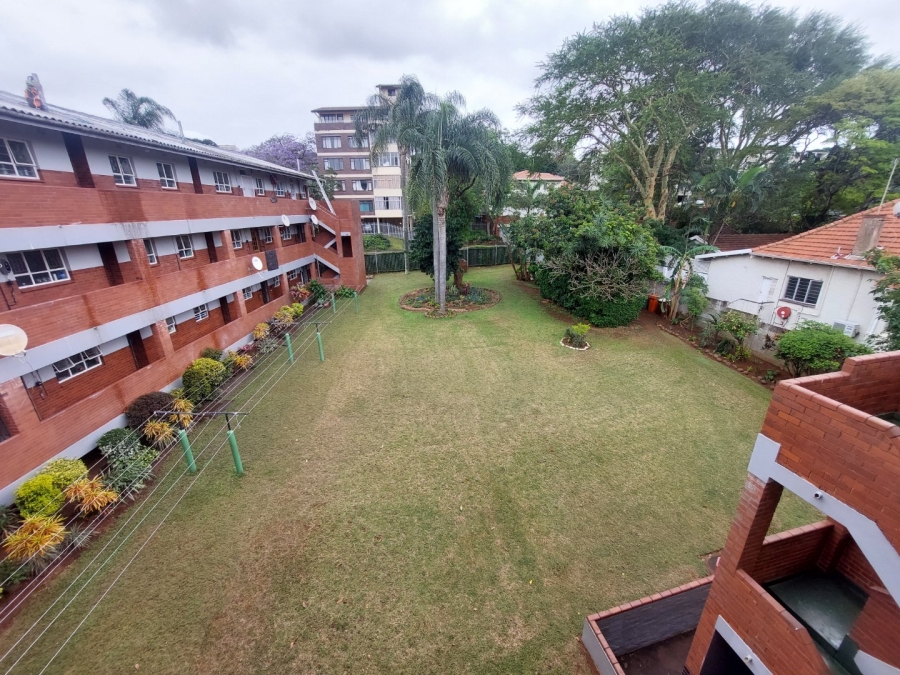 To Let 2 Bedroom Property for Rent in Essenwood KwaZulu-Natal
