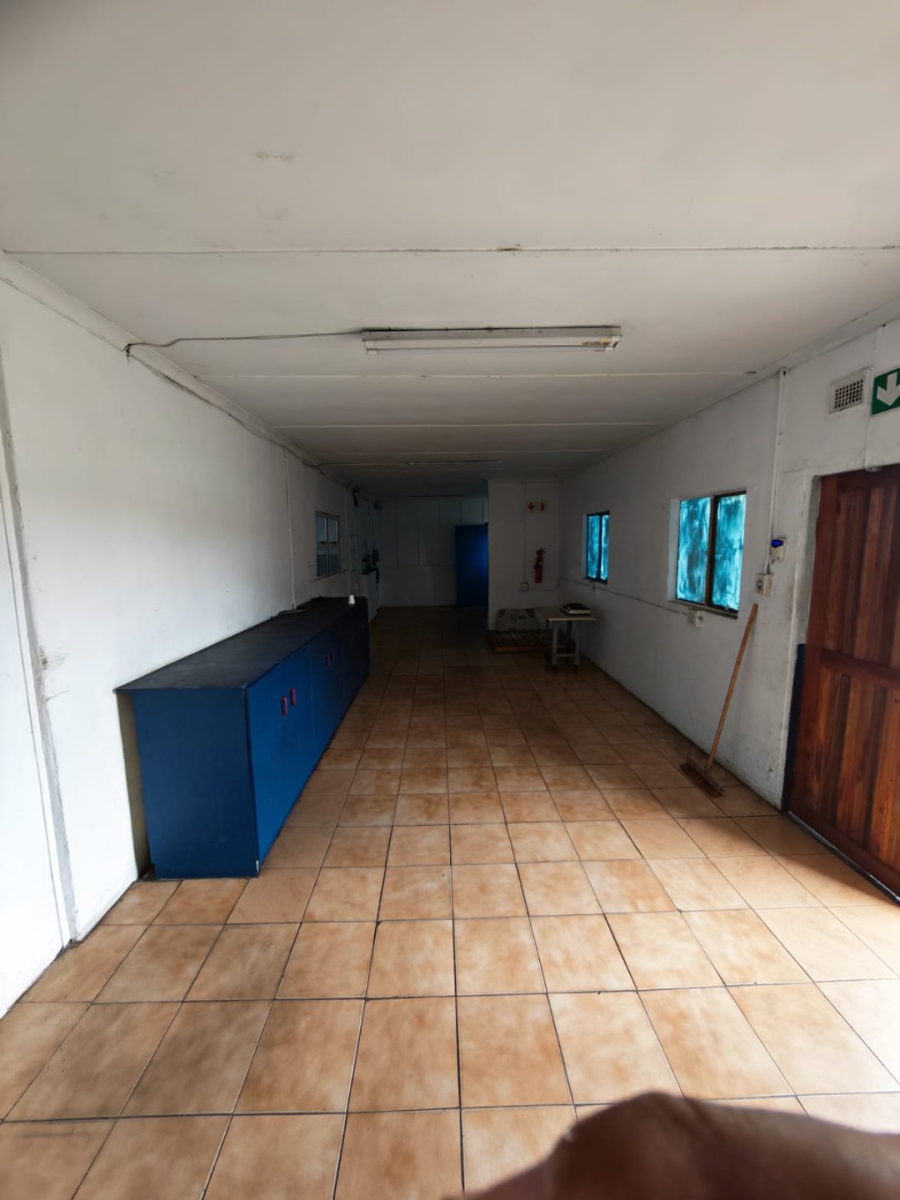 To Let Commercial Property for Rent in Umzinto KwaZulu-Natal