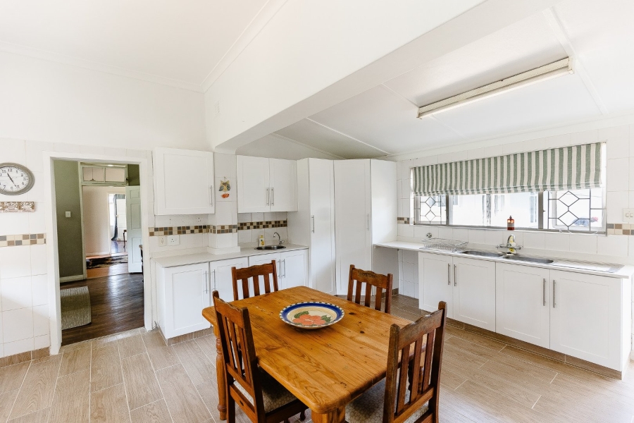 4 Bedroom Property for Sale in Umtentweni KwaZulu-Natal