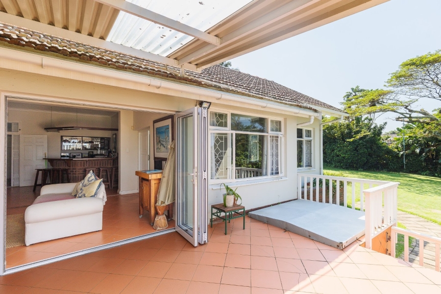 4 Bedroom Property for Sale in Umtentweni KwaZulu-Natal