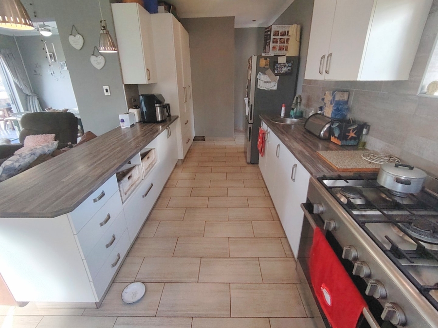 5 Bedroom Property for Sale in Ramsgate KwaZulu-Natal