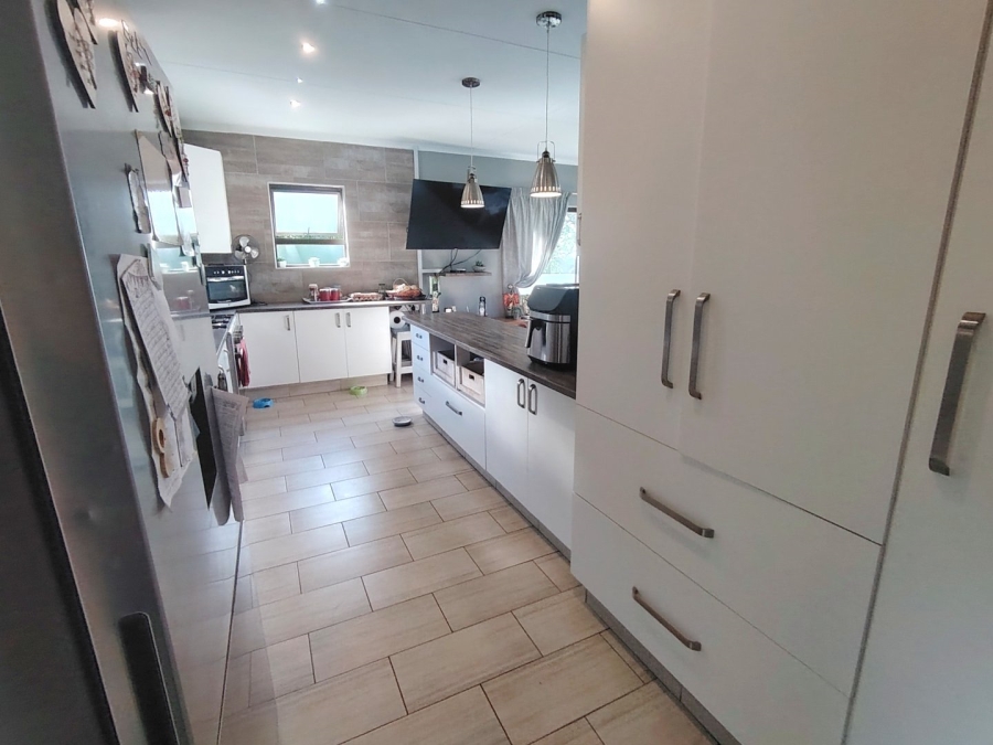 5 Bedroom Property for Sale in Ramsgate KwaZulu-Natal