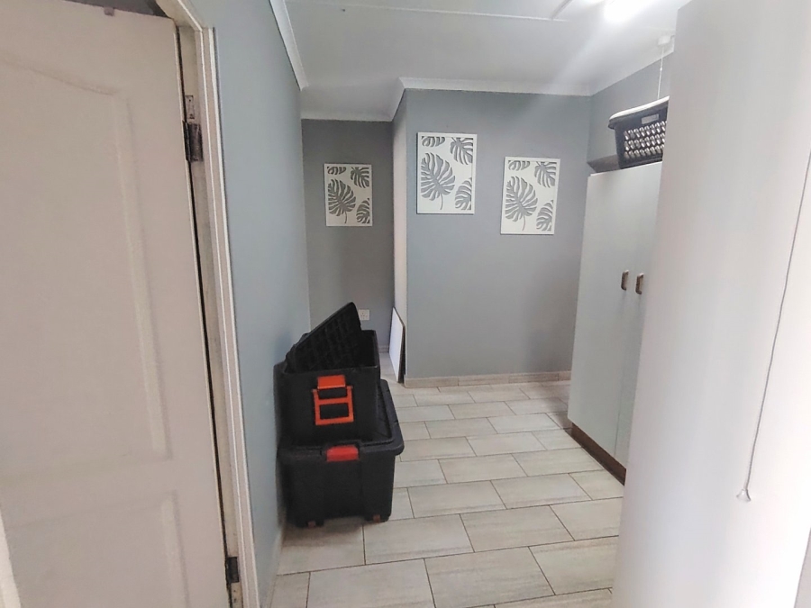 5 Bedroom Property for Sale in Ramsgate KwaZulu-Natal