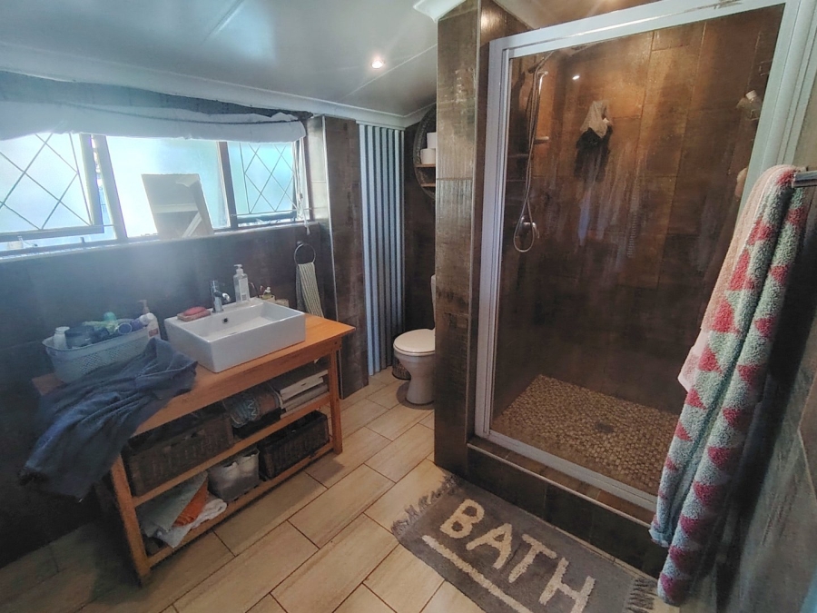 5 Bedroom Property for Sale in Ramsgate KwaZulu-Natal