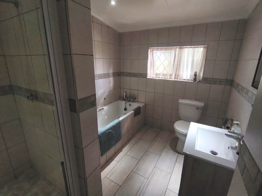 5 Bedroom Property for Sale in Ramsgate KwaZulu-Natal
