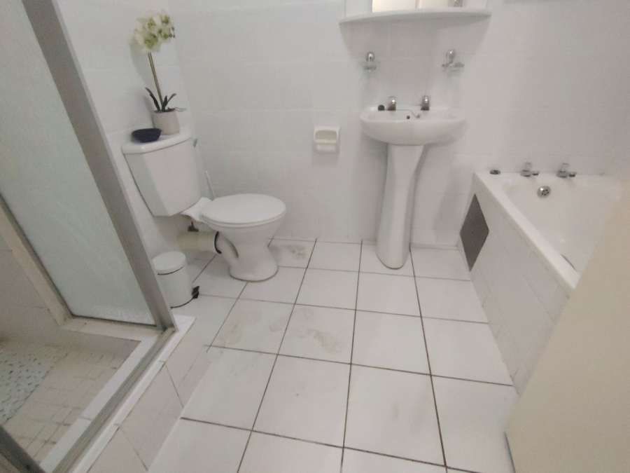 2 Bedroom Property for Sale in Beacon Rocks KwaZulu-Natal