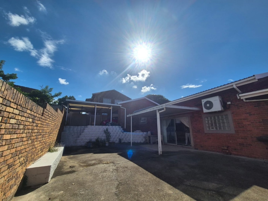 3 Bedroom Property for Sale in Austerville KwaZulu-Natal