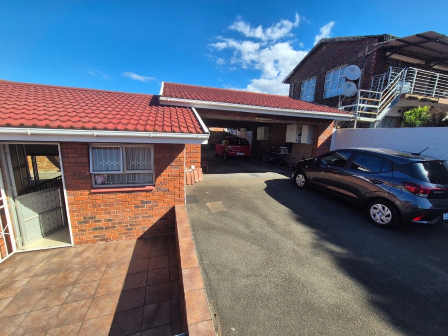 3 Bedroom Property for Sale in Austerville KwaZulu-Natal
