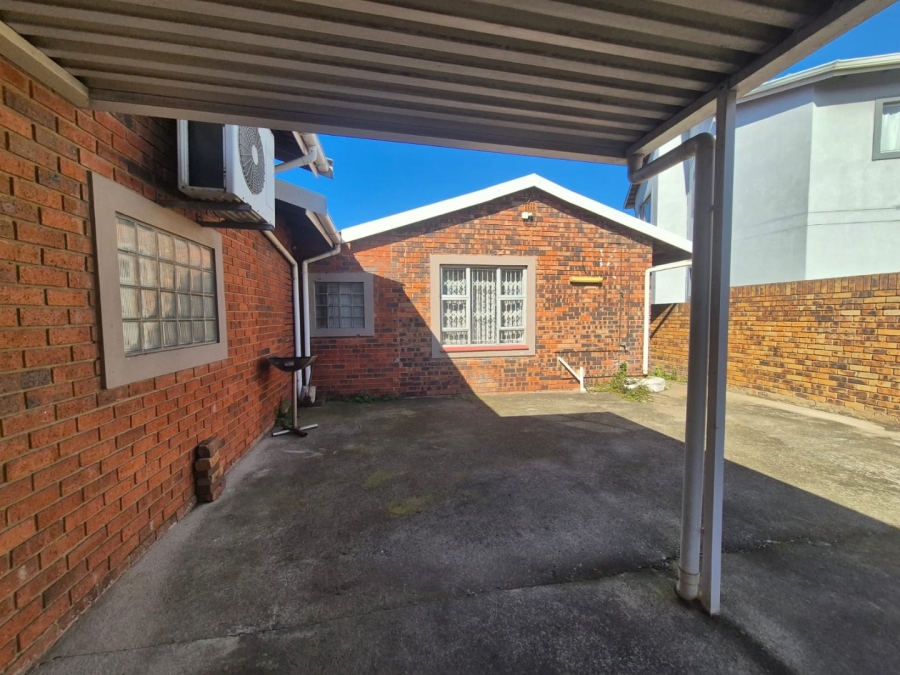 3 Bedroom Property for Sale in Austerville KwaZulu-Natal