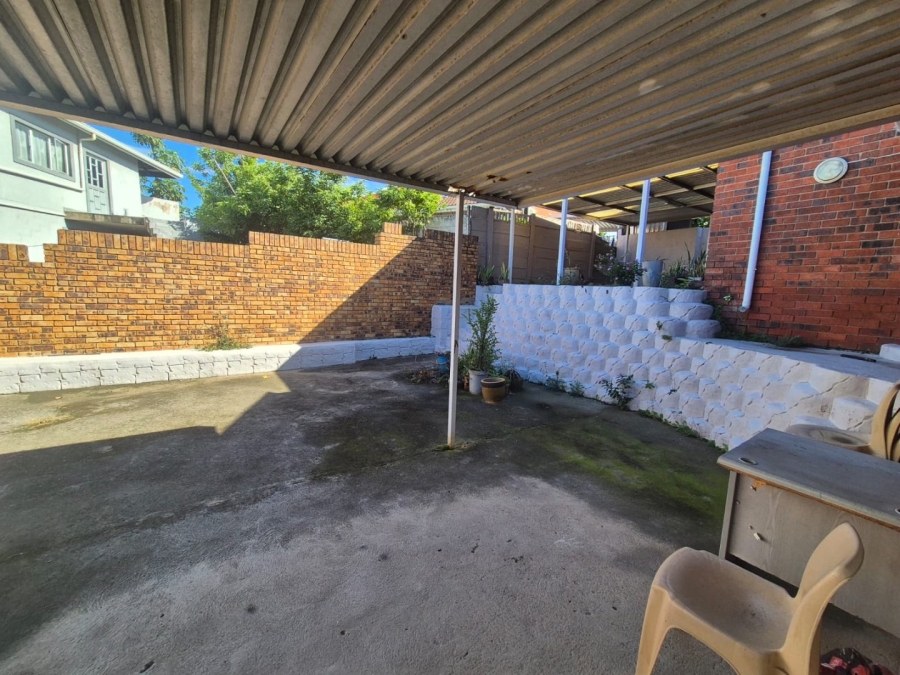 3 Bedroom Property for Sale in Austerville KwaZulu-Natal