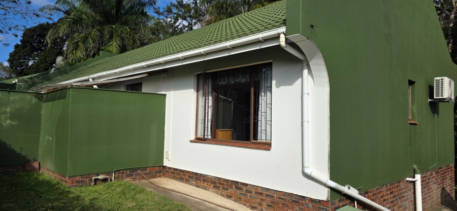 3 Bedroom Property for Sale in Umtentweni KwaZulu-Natal