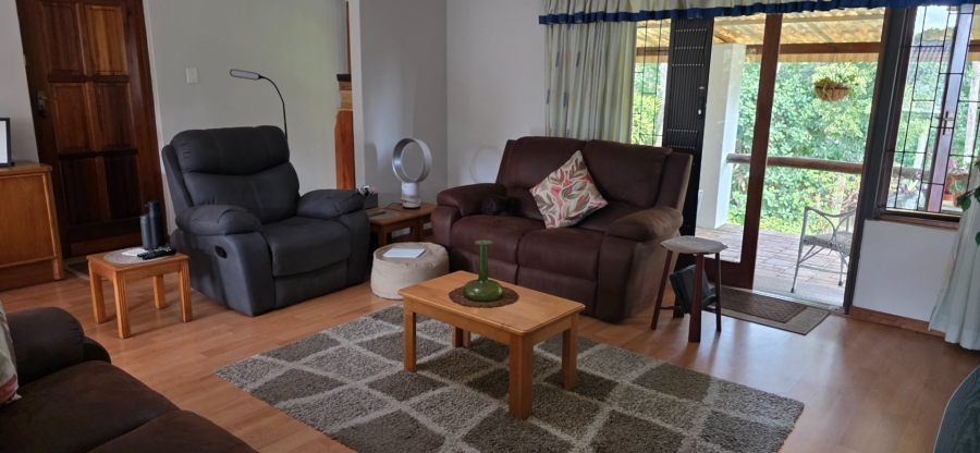 3 Bedroom Property for Sale in Umtentweni KwaZulu-Natal