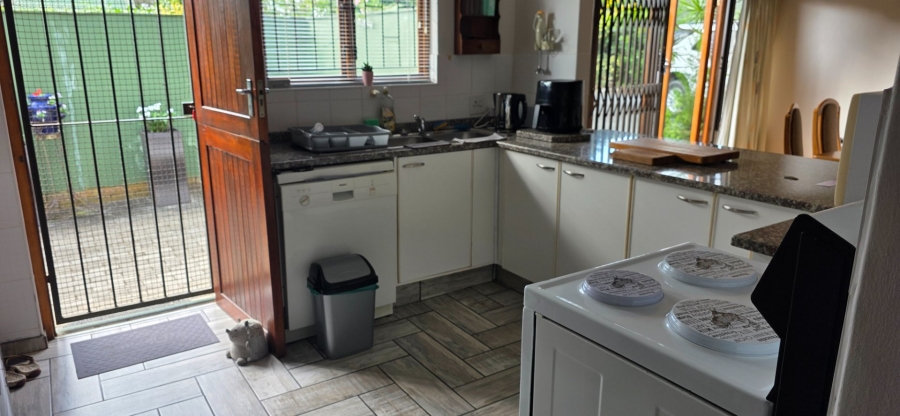 3 Bedroom Property for Sale in Umtentweni KwaZulu-Natal
