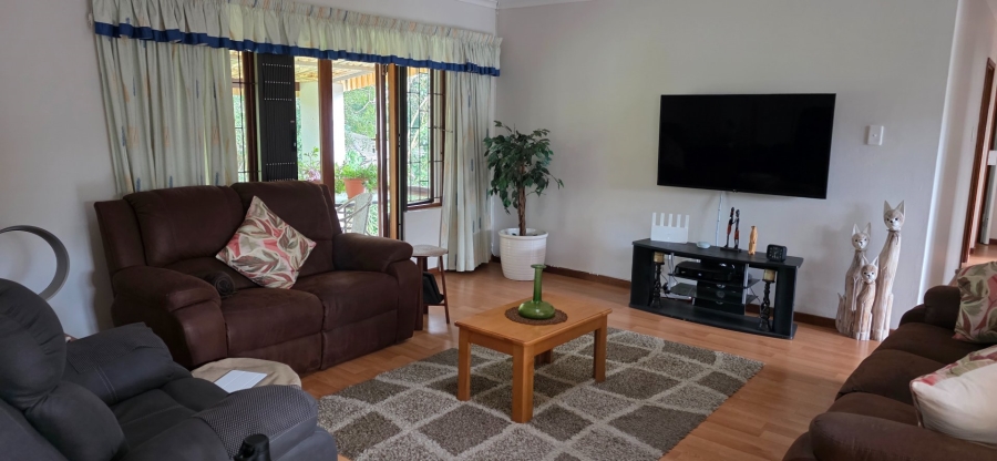 3 Bedroom Property for Sale in Umtentweni KwaZulu-Natal