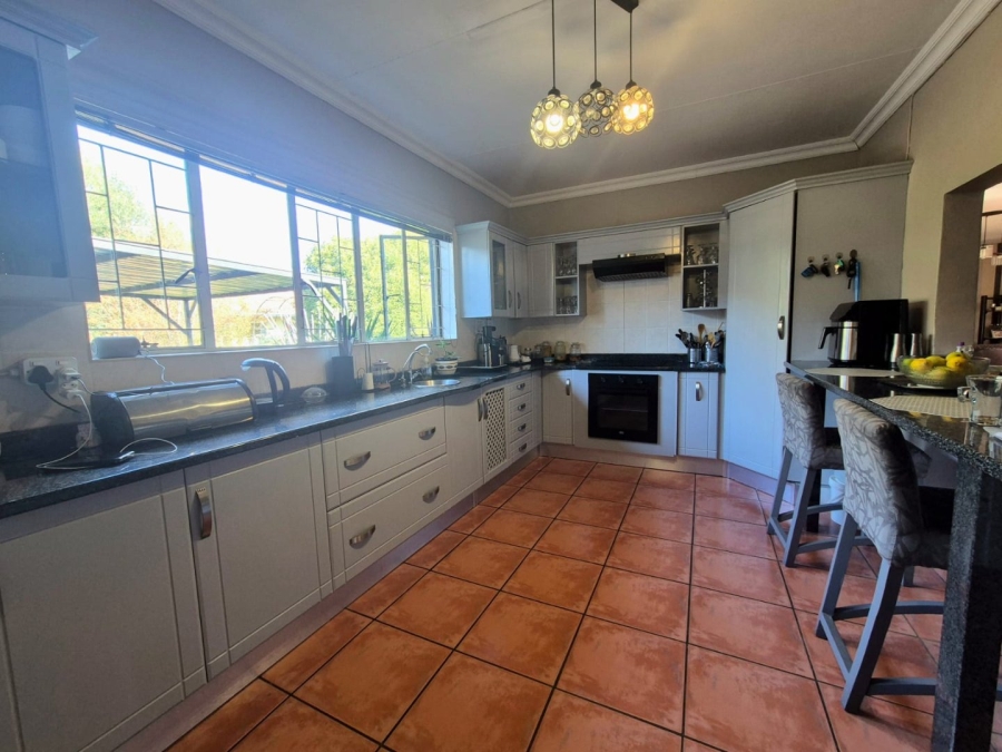 4 Bedroom Property for Sale in Huttenheights KwaZulu-Natal