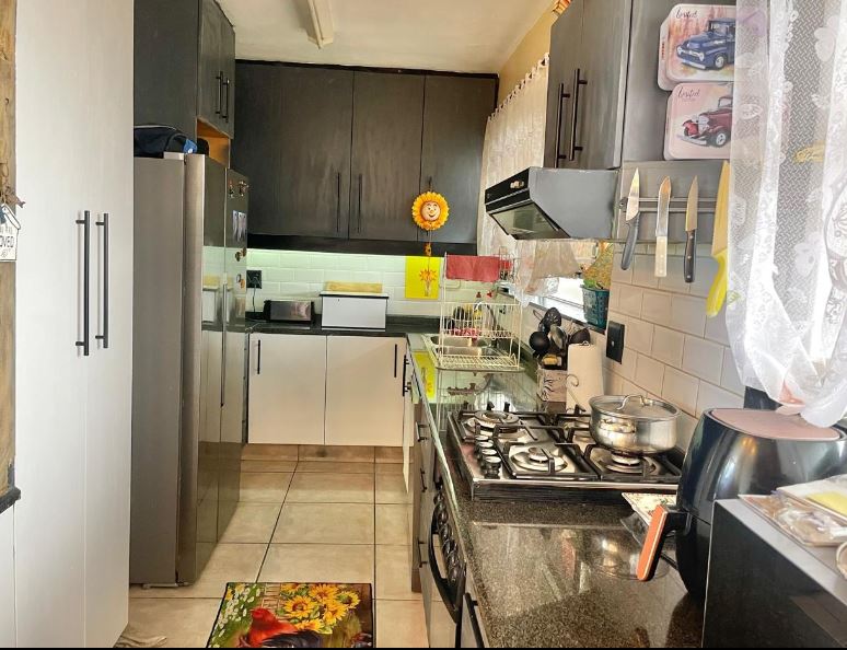 2 Bedroom Property for Sale in Amanzimtoti KwaZulu-Natal