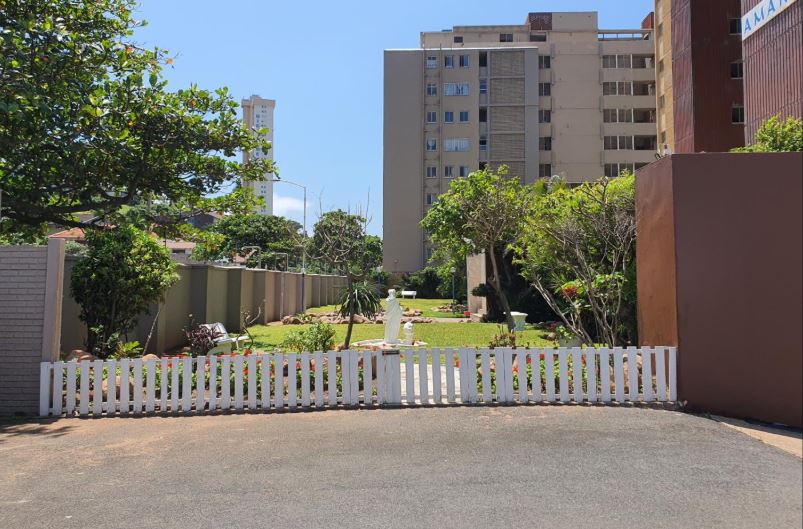 2 Bedroom Property for Sale in Amanzimtoti KwaZulu-Natal