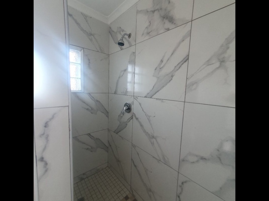 To Let 2 Bedroom Property for Rent in Bluff KwaZulu-Natal