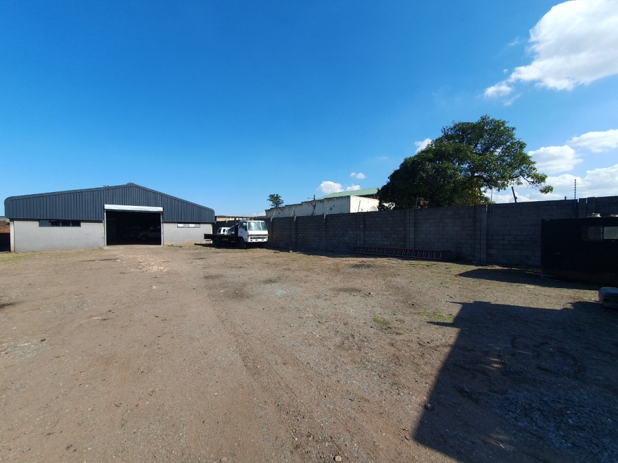 To Let Commercial Property for Rent in Clairwood KwaZulu-Natal