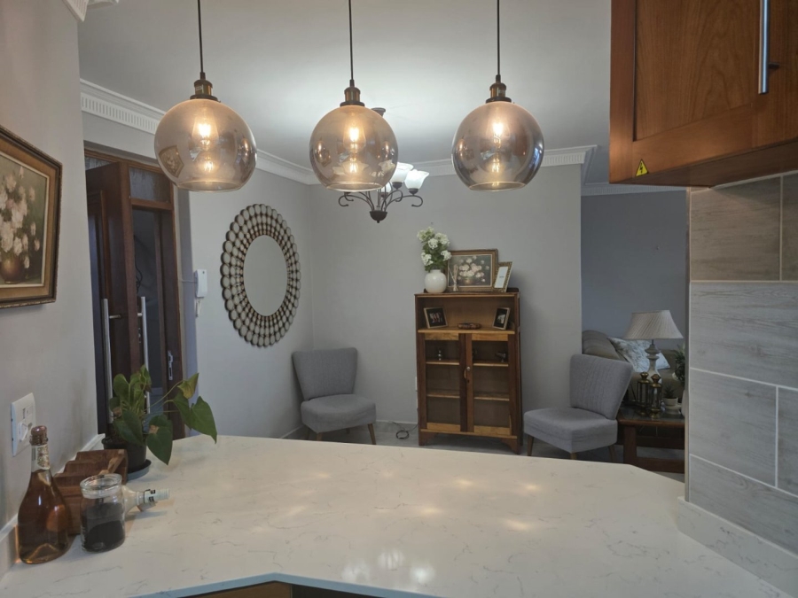 2 Bedroom Property for Sale in Umhlanga KwaZulu-Natal