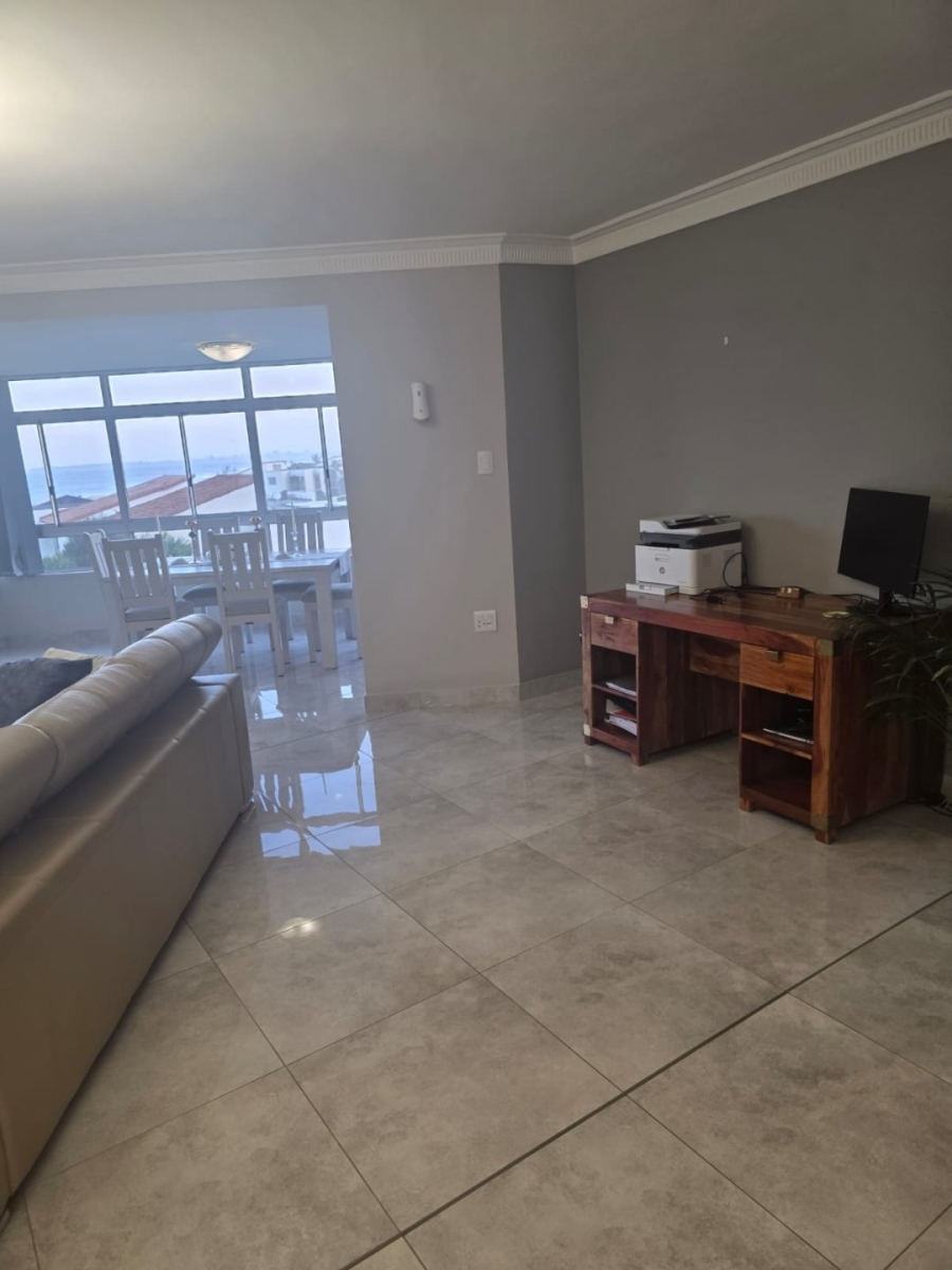 2 Bedroom Property for Sale in Umhlanga KwaZulu-Natal