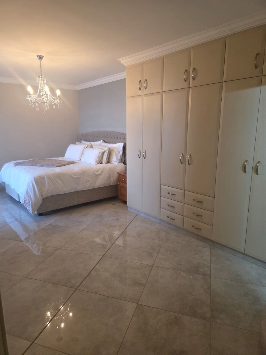 2 Bedroom Property for Sale in Umhlanga KwaZulu-Natal