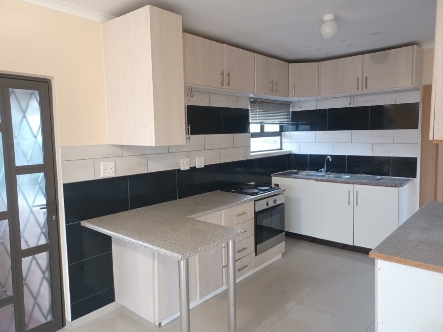 To Let 2 Bedroom Property for Rent in Brighton Beach KwaZulu-Natal