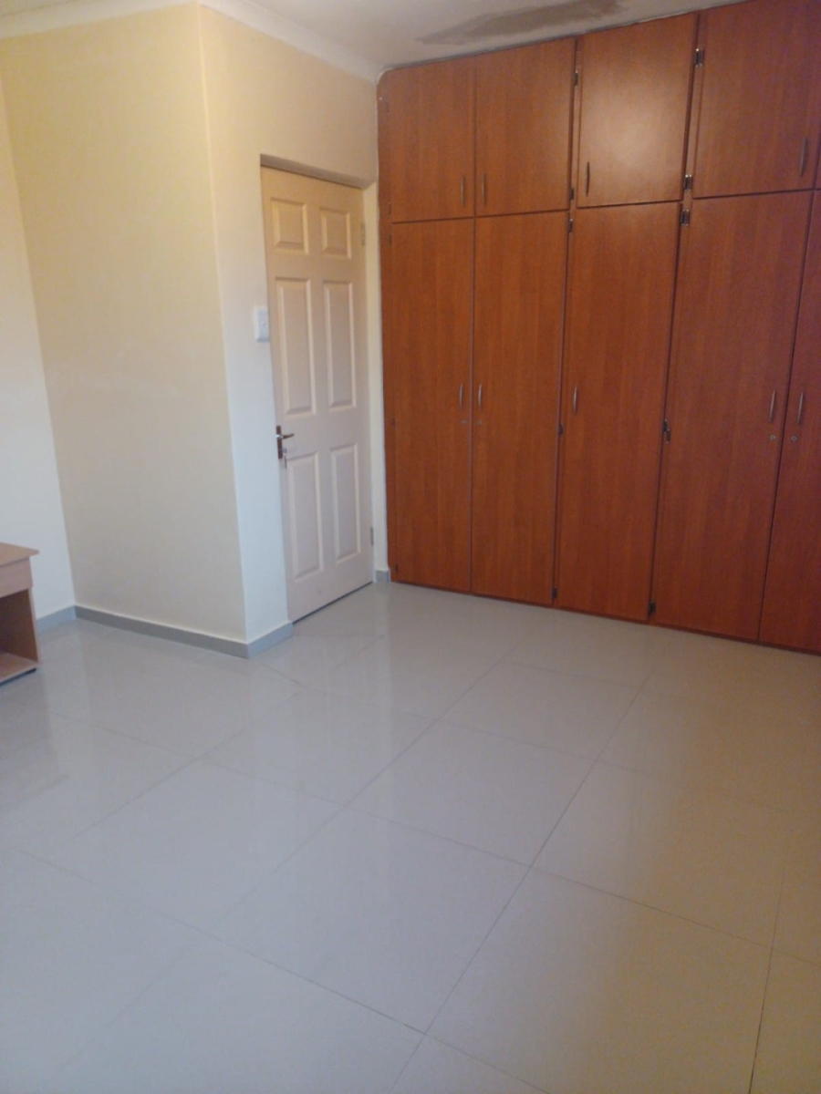 To Let 2 Bedroom Property for Rent in Brighton Beach KwaZulu-Natal