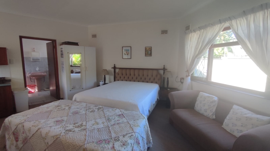 4 Bedroom Property for Sale in Marina Beach KwaZulu-Natal